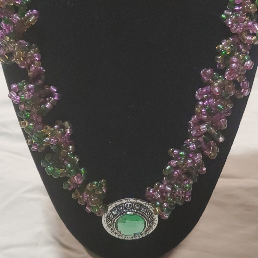 Ladies vintage stretch Necklace